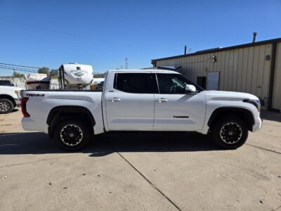 2022 Toyota Tundra SR5 Premium, 4X4, Leather, 3 Piece Tonneau, Super Nice!!!