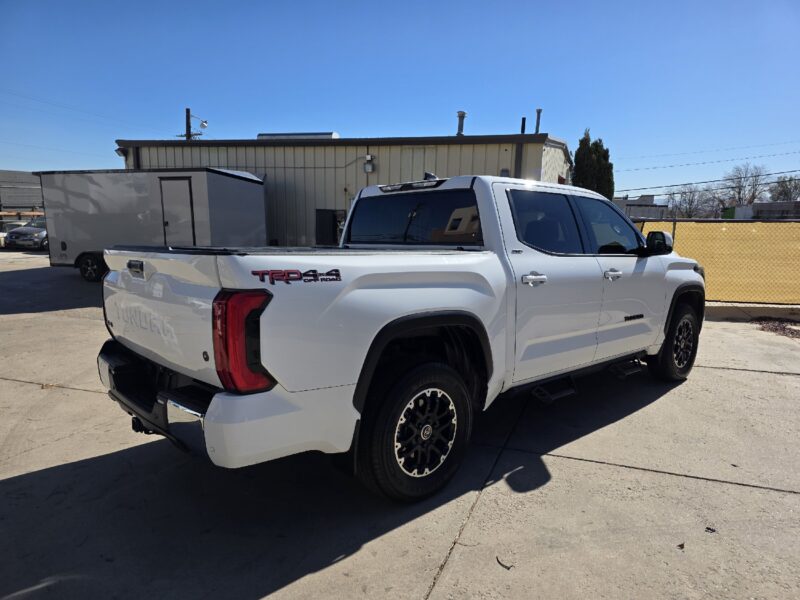 2022 Toyota Tundra SR5 Premium, 4X4, Leather, 3 Piece Tonneau, Super Nice!!!
