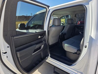 2022 Toyota Tundra SR5 Premium, 4X4, Leather, 3 Piece Tonneau, Super Nice!!!