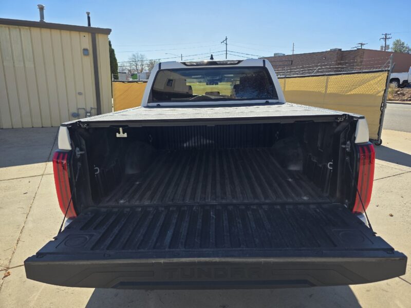 2022 Toyota Tundra SR5 Premium, 4X4, Leather, 3 Piece Tonneau, Super Nice!!!