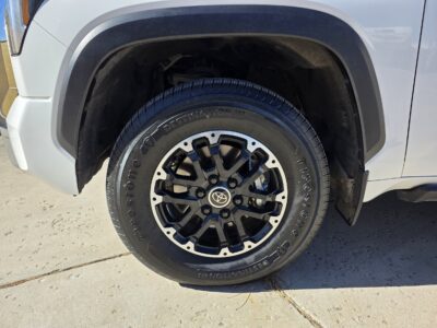 2022 Toyota Tundra SR5 Premium, 4X4, Leather, 3 Piece Tonneau, Super Nice!!!