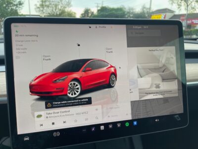 I Rented a Tesla Model 3 in Florida for a Week… and the Story Was Way Less Than Cool